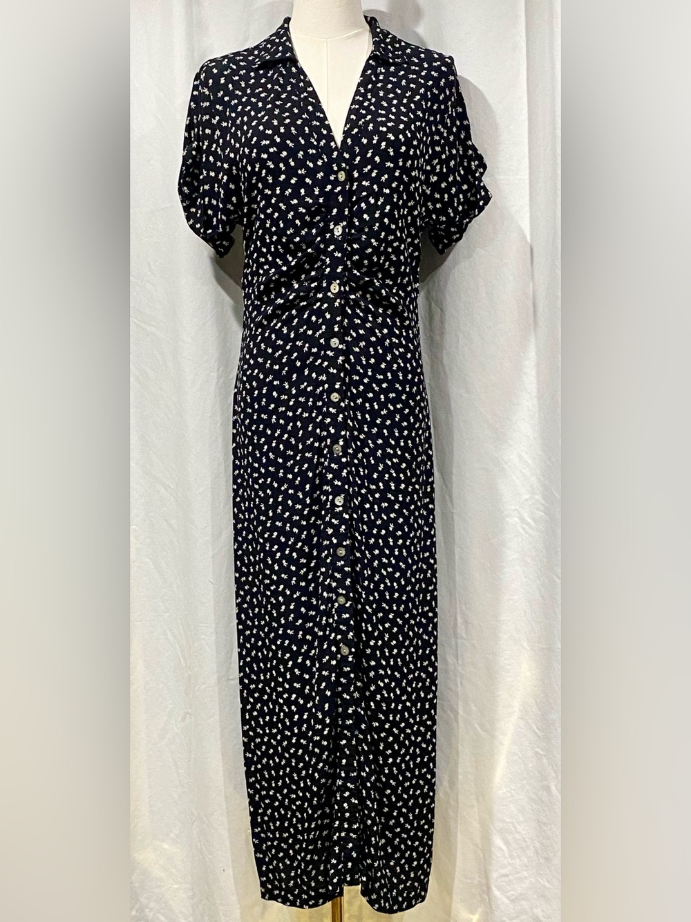 Madewell Black with White Floral Design Short Sleeve Button-Front Maxi Dress 4